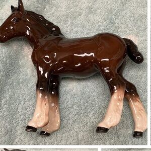 Brown beswick nice Ceramic Horse Figurine